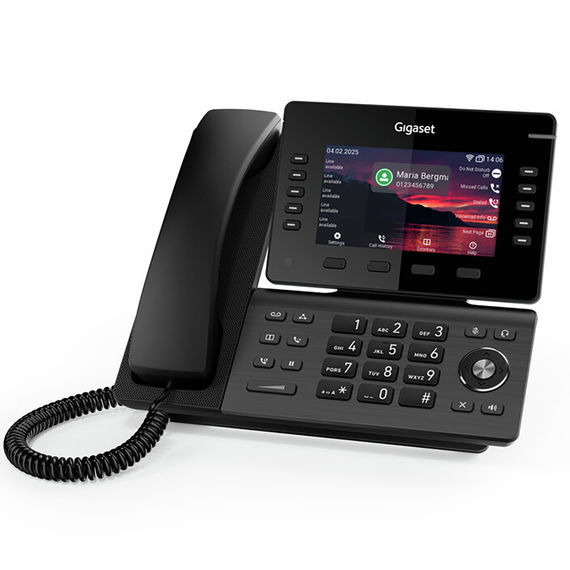 Close-up of the Gigaset P850W IP PRO colour display with call information and functional buttons.